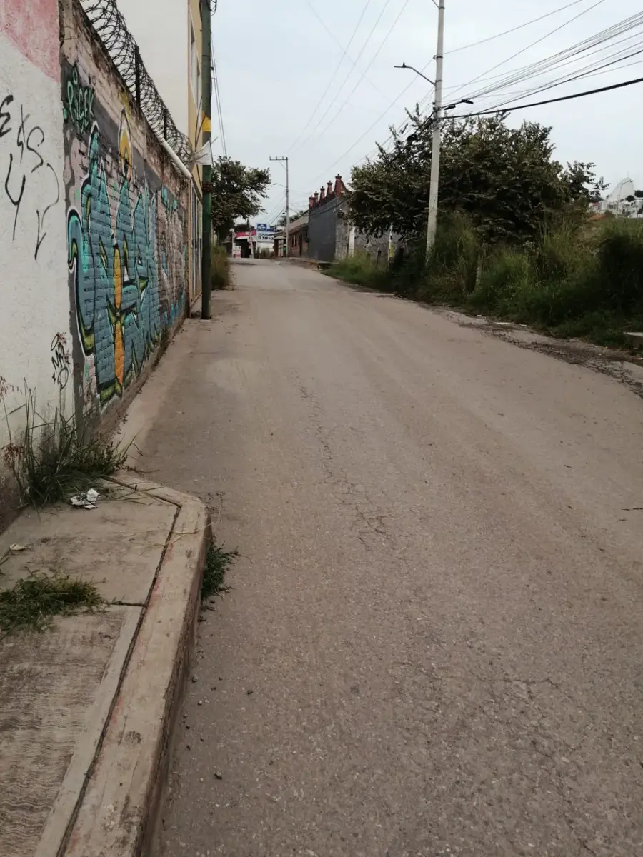 Terreno en venta en Lomas de Acapatzingo, Cuernavaca — foto 1 de 4