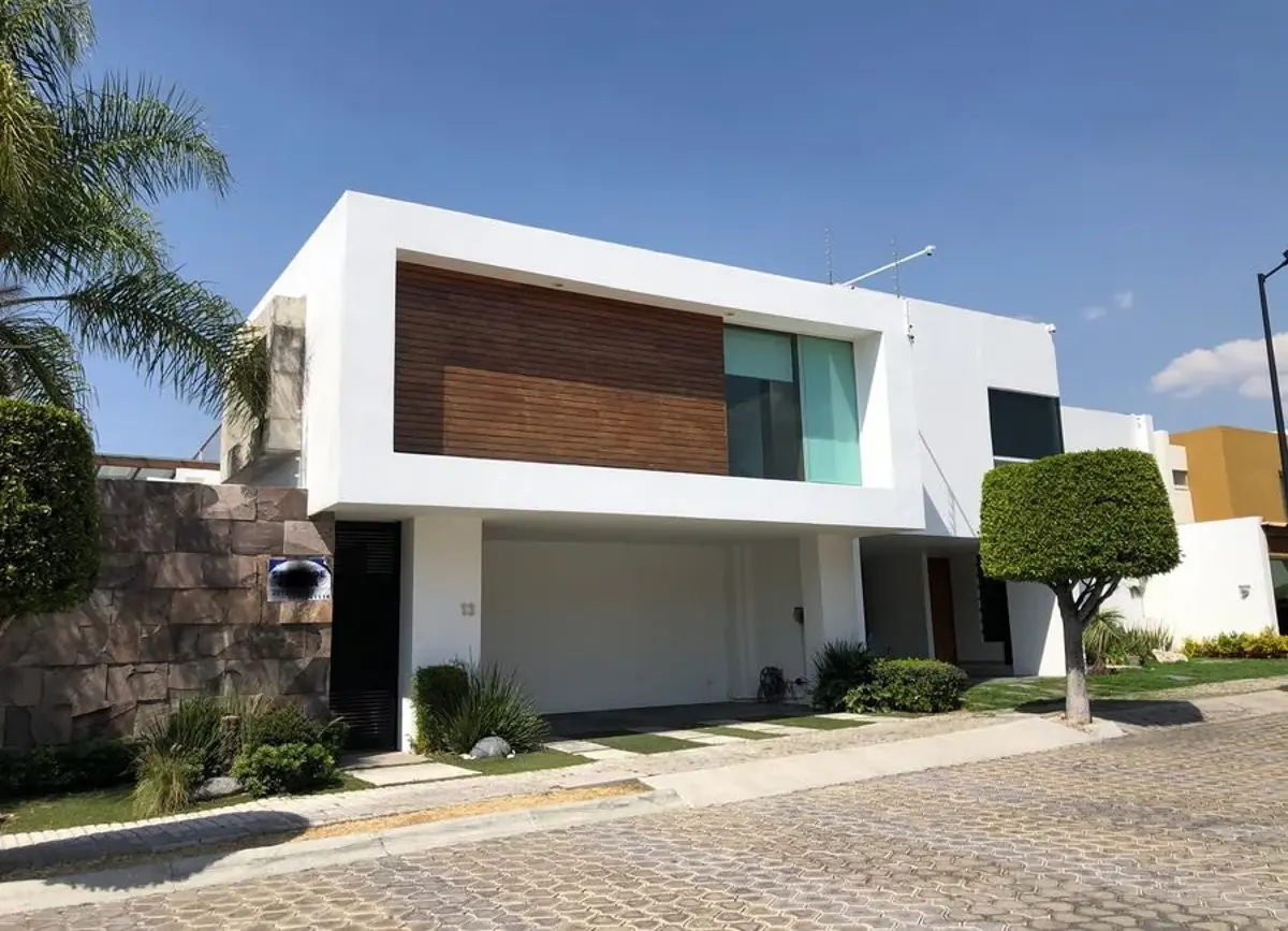 Casa en venta en Lomas de Angelópolis, San Andrés Cholula — foto 1 de 32