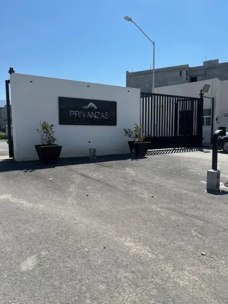Casa en venta en Real del Sol, Saltillo — foto 2 de 19