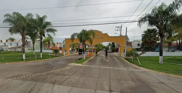 Casa en Jardines Del Edén, Tlajomulco de Zúñiga, Jalisco