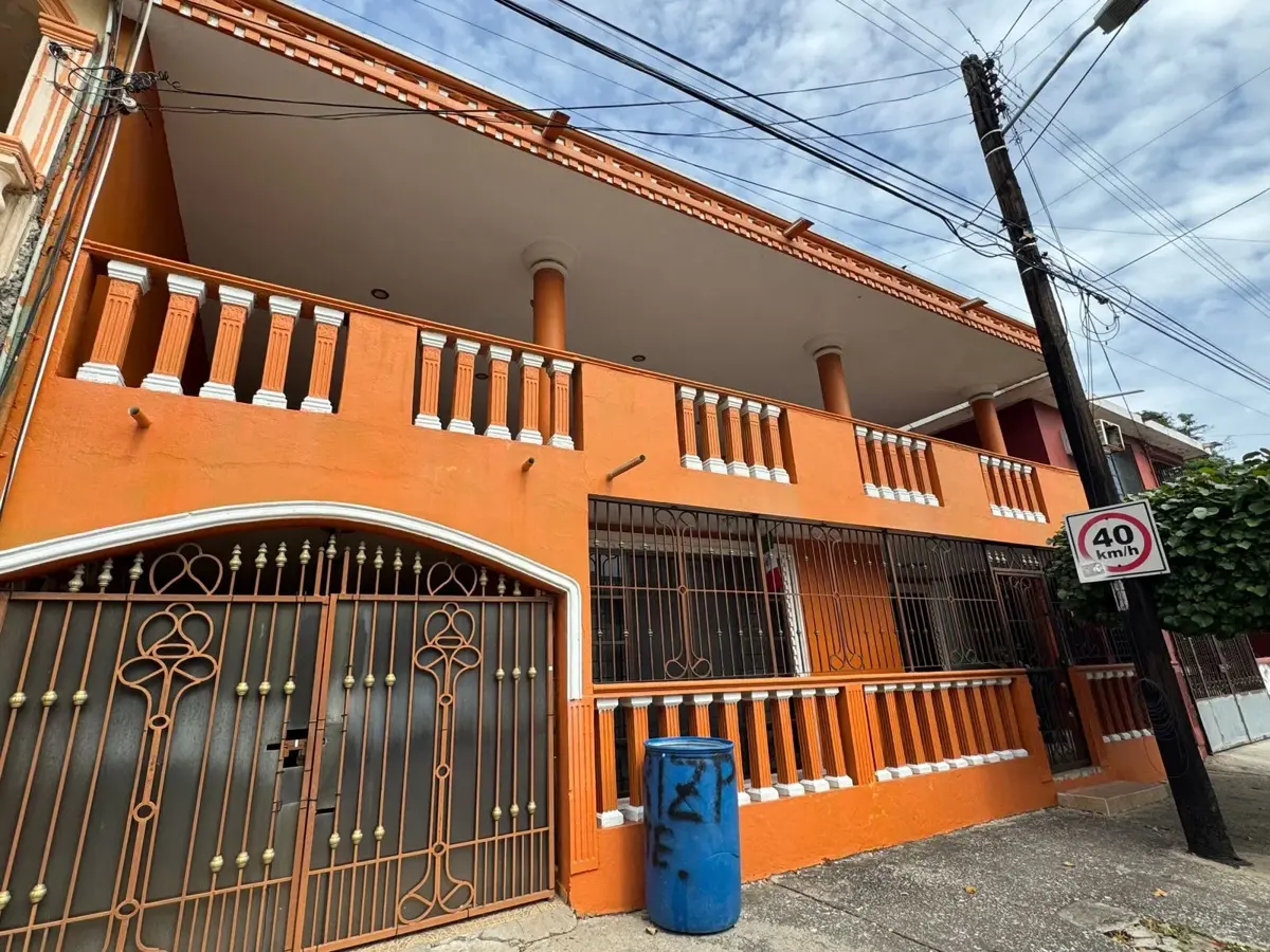 Casa en venta en Lazaro Cardenas, Ciudad Madero — foto 1 de 30