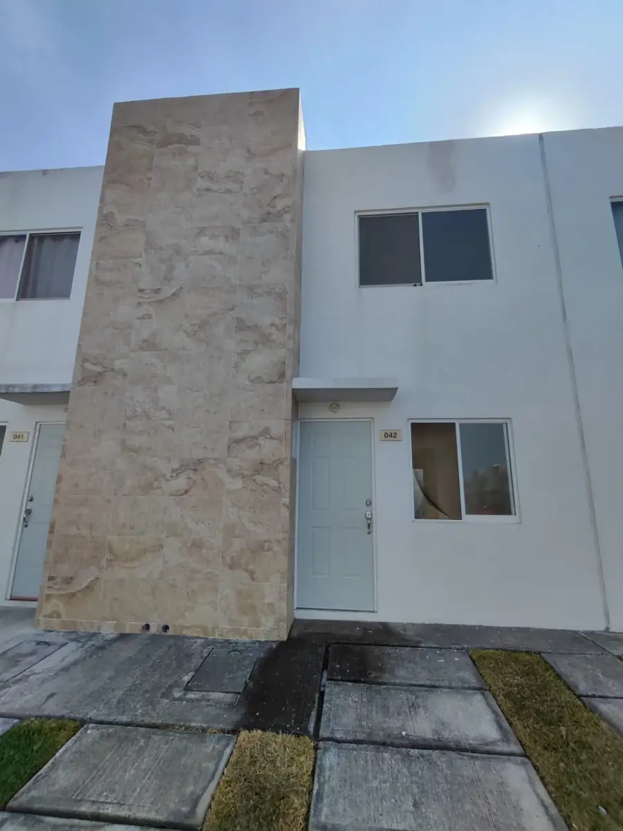 Casa en venta en Los Héroes Veracruz, Veracruz — foto 1 de 16