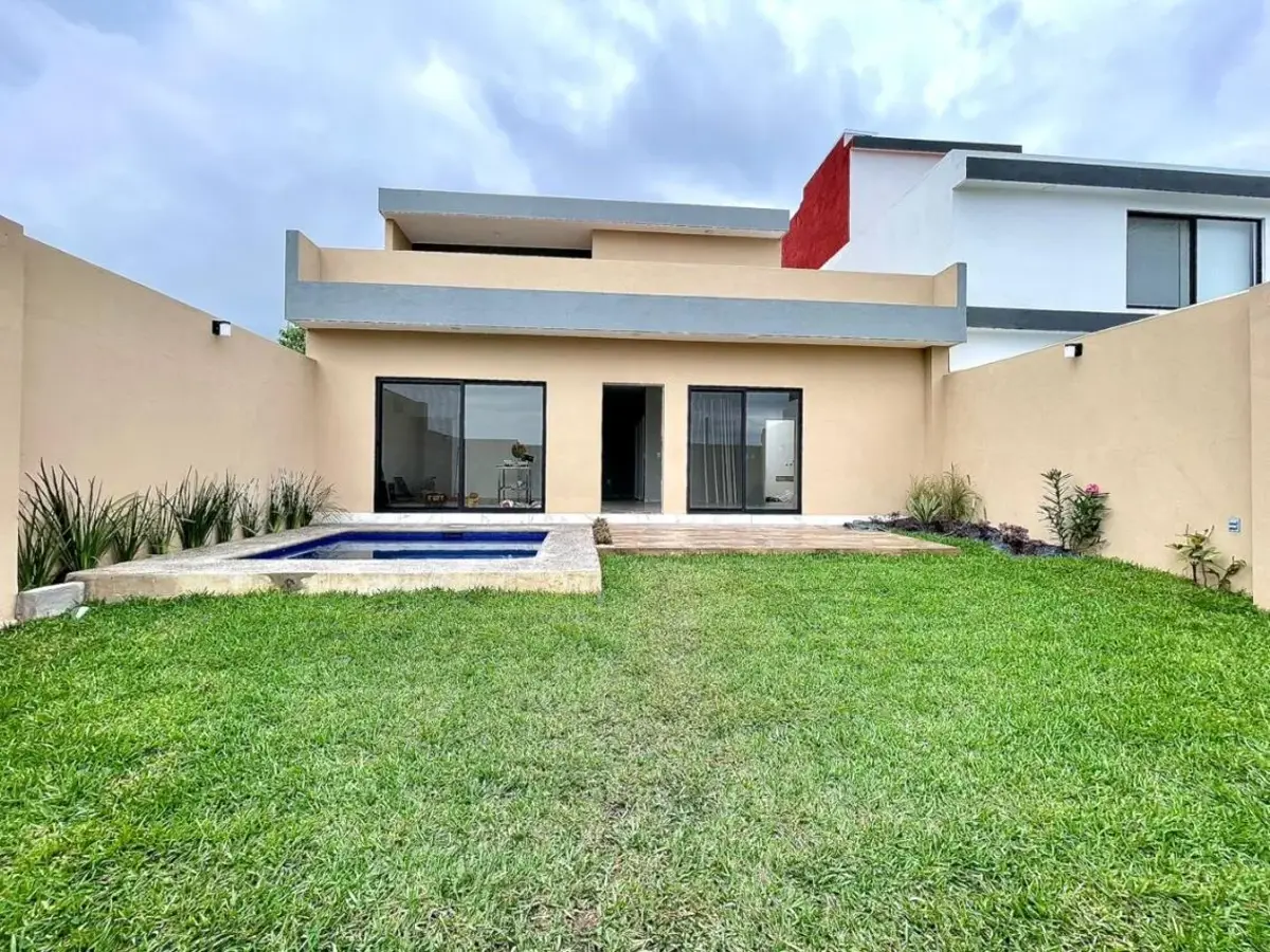 Casa en venta en Tlalquiltompan, Cuernavaca — foto 1 de 21