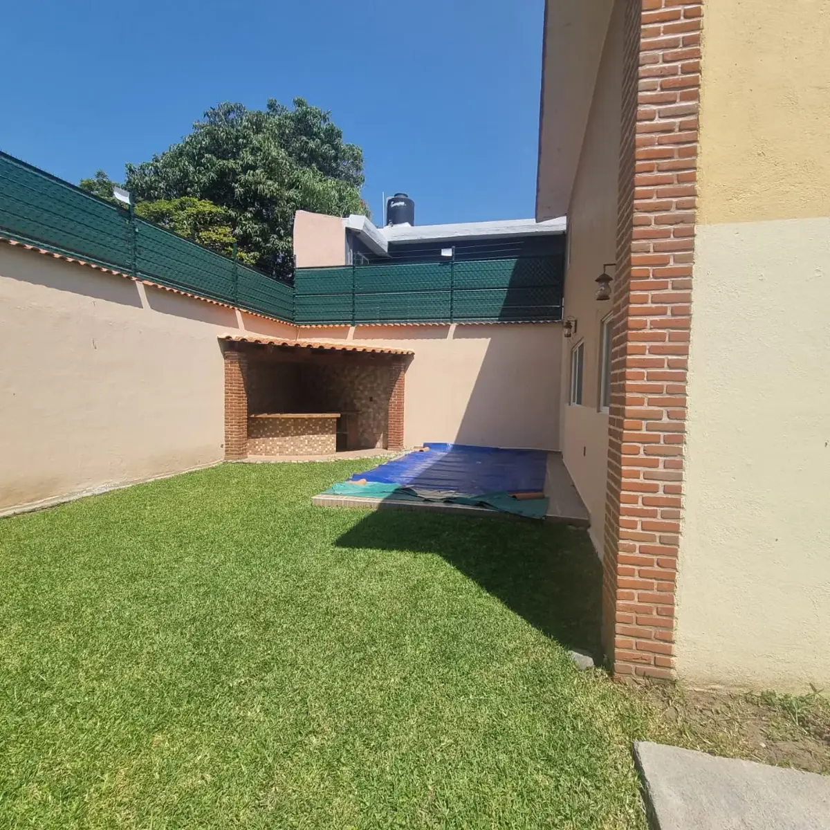 Casa en venta en Brisas de Cuautla, Cuautla — foto 1 de 24