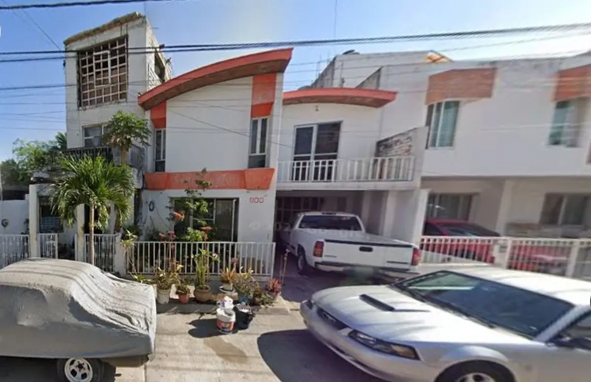 Casa en venta en Jardines Alcalde, Guadalajara — foto 1 de 17