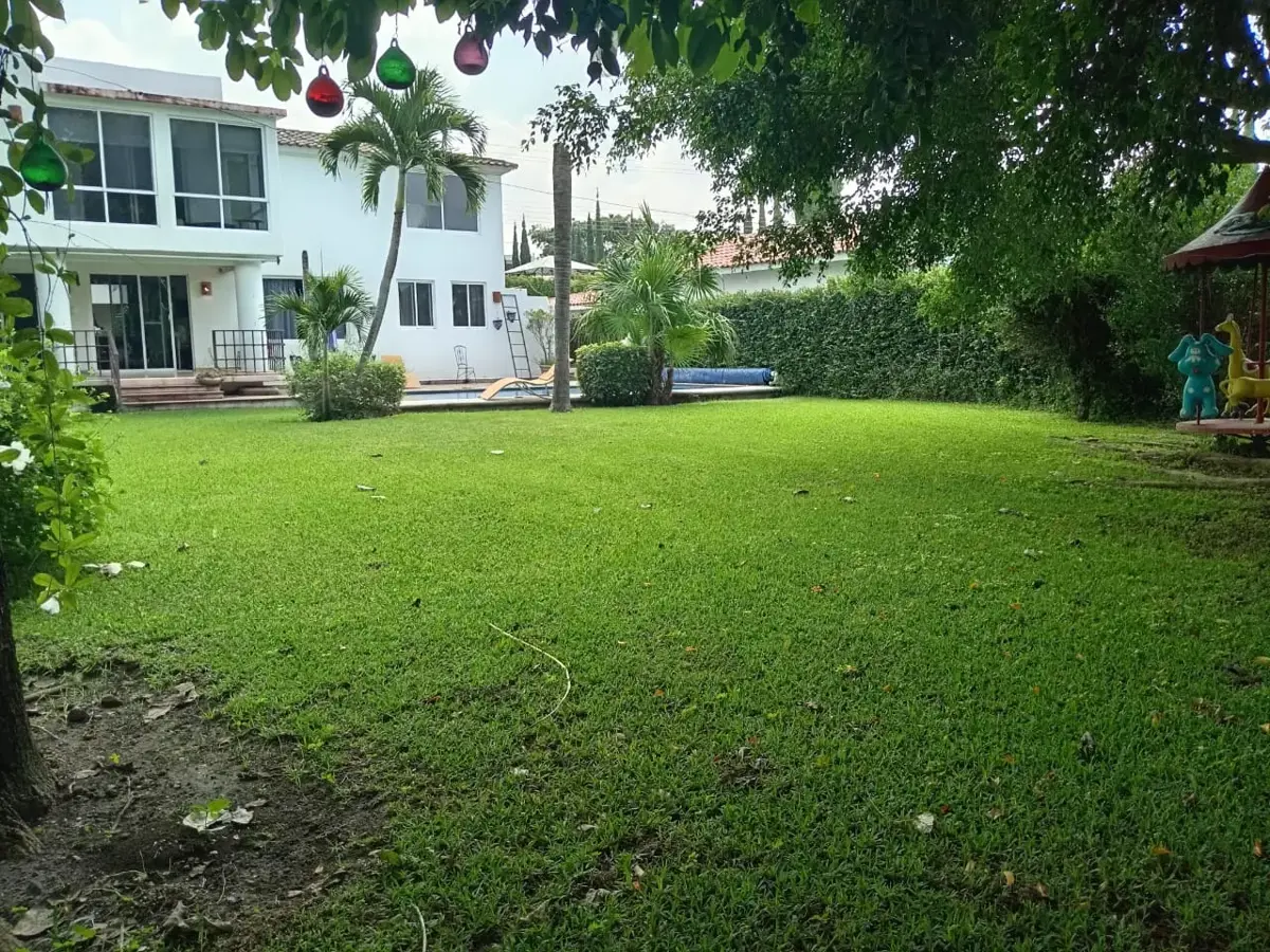 Casa en venta en Lomas de Cocoyoc, Atlatlahucan — foto 1 de 43