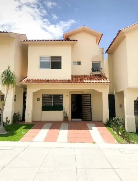Casa en Residencial Alta California, Tlajomulco de Zúñiga, Jalisco