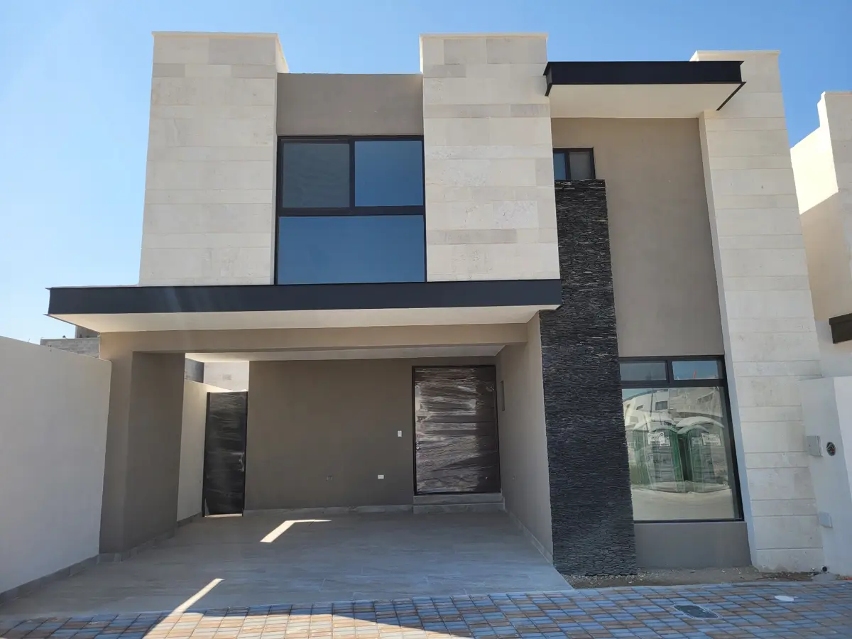 Casa en venta en Privanzas del Campestre, Arteaga — foto 1 de 7