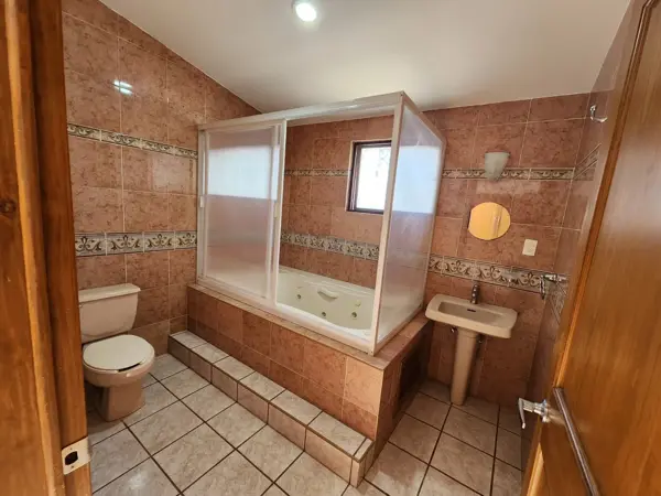 Casa en venta en San Antonio de Ayala, Irapuato — foto 3 de 16