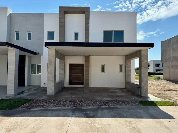 Casa en venta en Altozano la Nueva Laguna, Gómez Palacio — foto 2 de 28