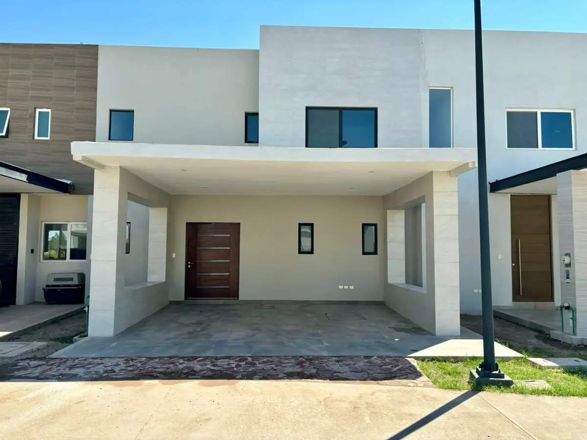 Casa en venta en Altozano la Nueva Laguna, Gómez Palacio — foto 1 de 28