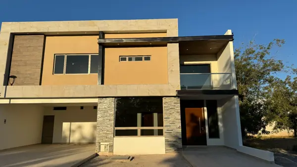 Casa en venta en Las Trojes, Torreón — foto 3 de 32
