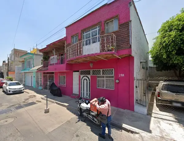 Casa en venta en Lomas de Tlaquepaque, San Pedro Tlaquepaque — foto 2 de 10