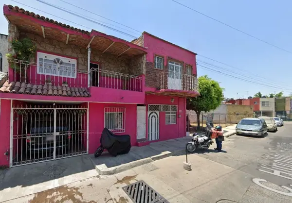 Casa en venta en Lomas de Tlaquepaque, San Pedro Tlaquepaque — foto 3 de 10