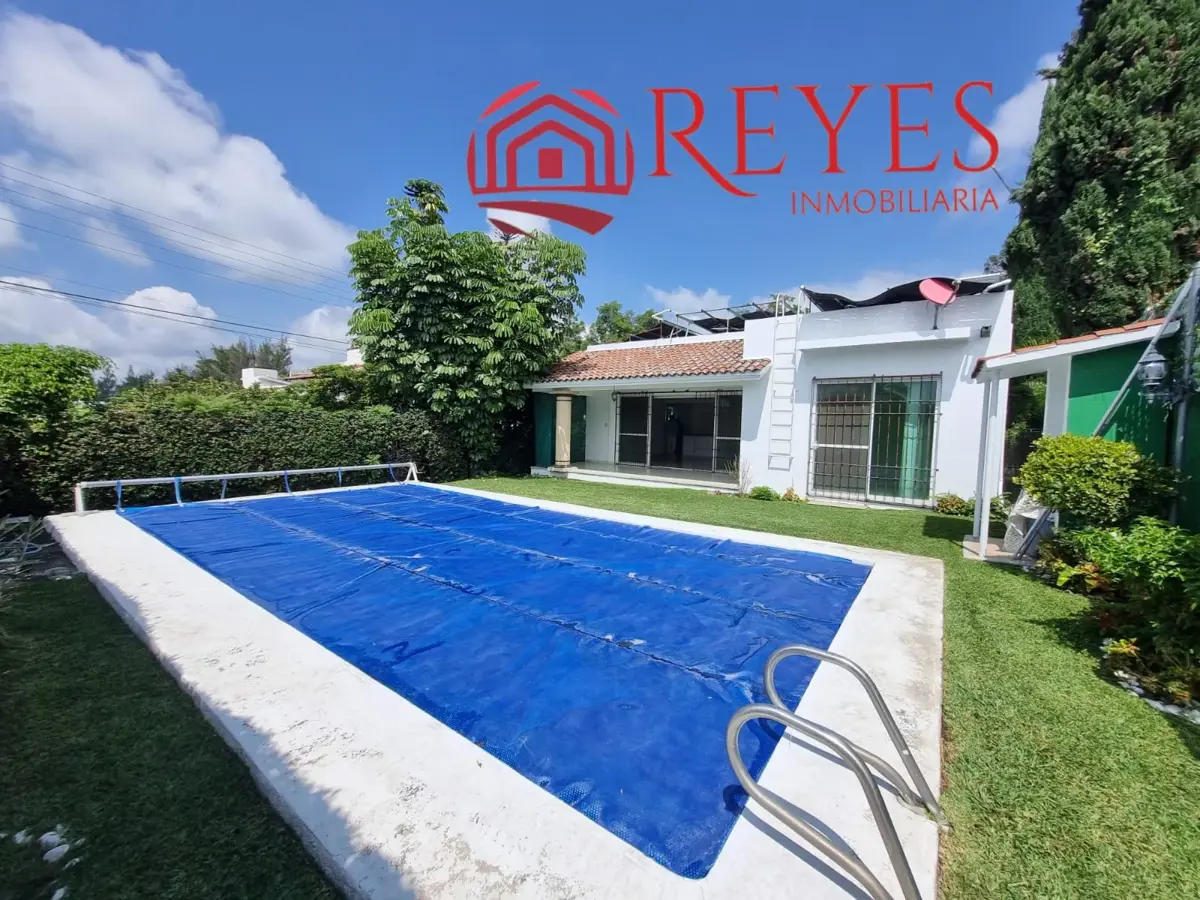 Casa en venta en Lomas de Cocoyoc, Atlatlahucan — foto 1 de 13