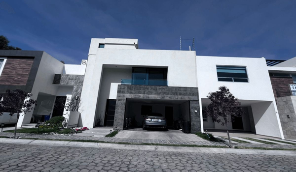 Casa en venta en Lomas de Angelópolis, San Andrés Cholula, Puebla