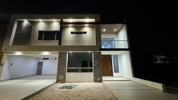 Casa en venta en Las Trojes, Torreón — foto 2 de 32