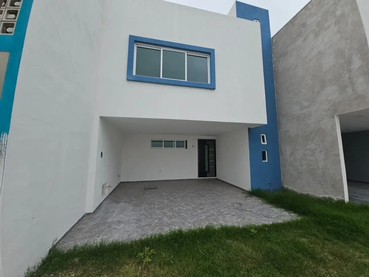 Casa en venta en San Bernardino Tlaxcalancingo, San Andrés Cholula — foto 1 de 31