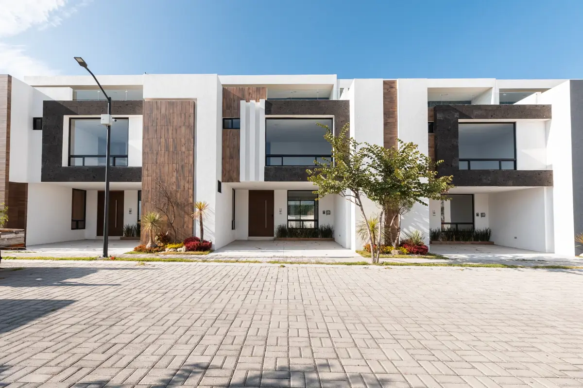 Casa en venta en Lomas de Angelópolis, Ocoyucan — foto 1 de 38