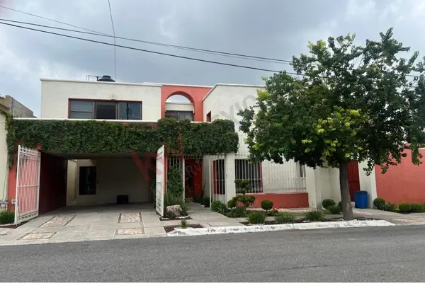 Casa en venta en Portales de Aragón, Saltillo, Coahuila de Zaragoza Casa en venta en Portales de Aragón, Saltillo, Coahuila de Zaragoza