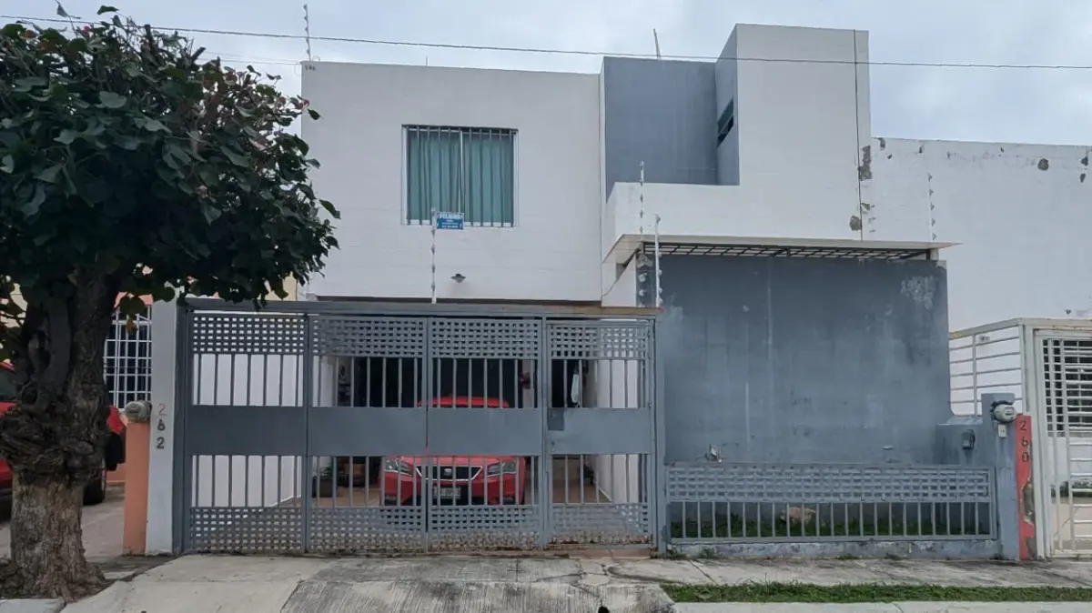 Casa en venta en Colinas de las Lagunas, Villa de Álvarez — foto 1 de 16
