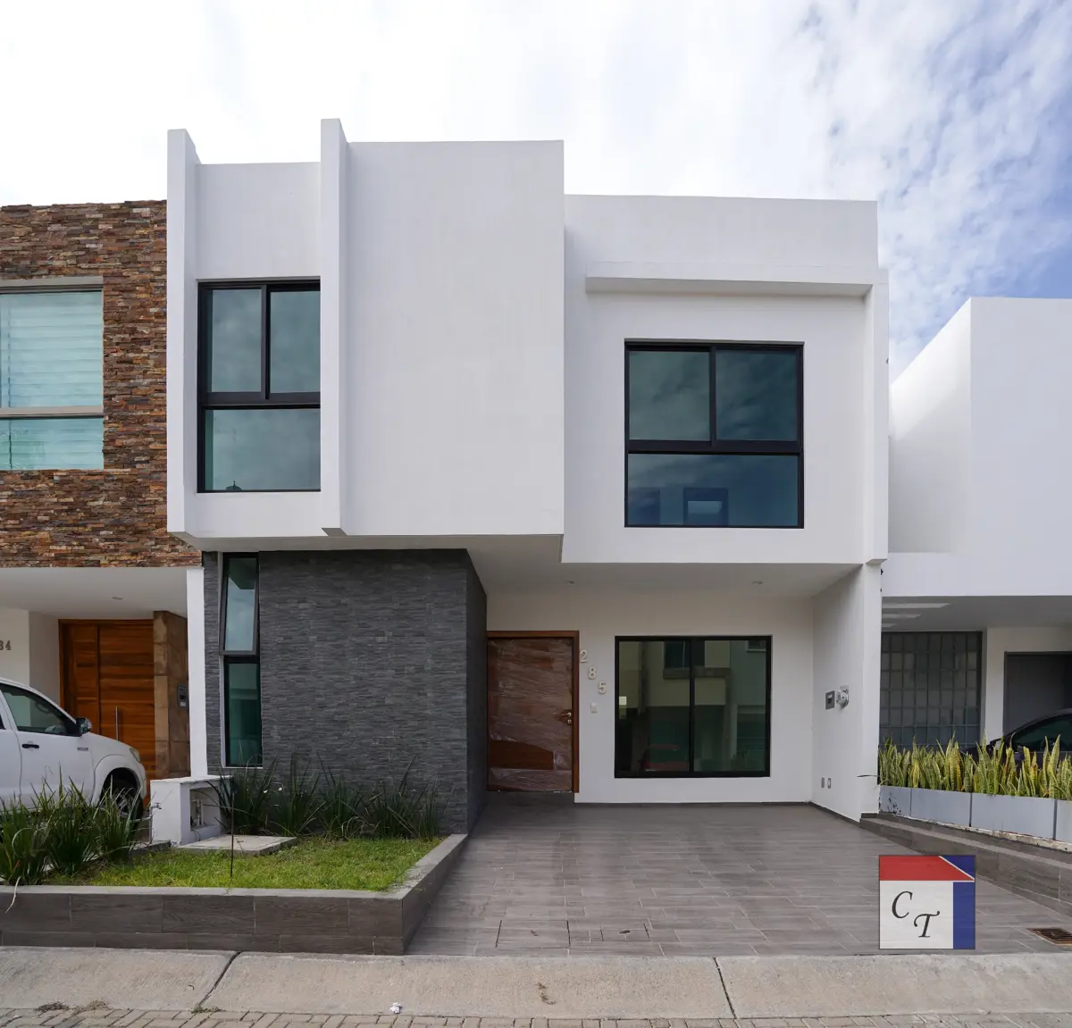 Casa en venta en Los Almendros, Zapopan — foto 1 de 25