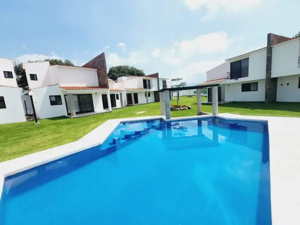 Casa en venta en Oaxtepec Centro, Yautepec — foto 2 de 9