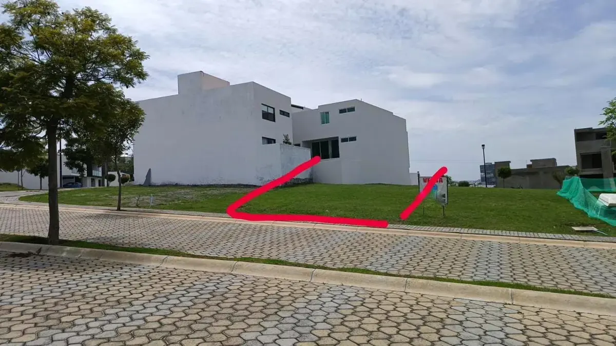 Terreno en venta en Lomas de Angelópolis, San Andrés Cholula — foto 1 de 3
