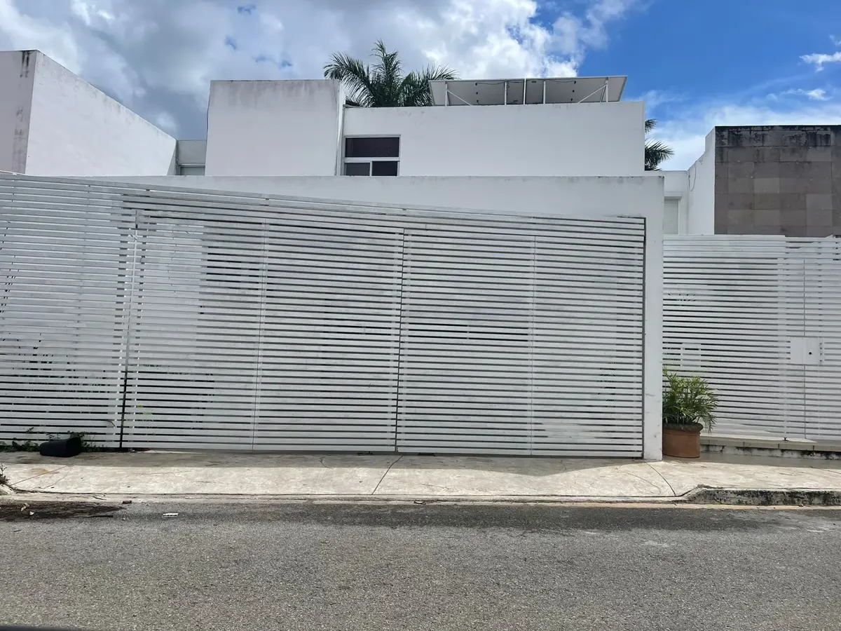 Casa en renta en Altabrisa, Mérida — foto 1 de 13