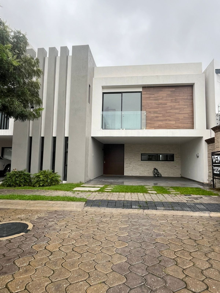 Casa en venta en Lomas de Angelópolis, San Andrés Cholula — foto 1 de 29