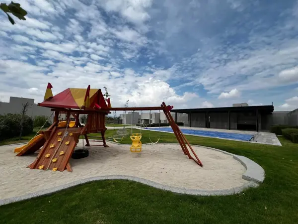 Terreno en venta en Lomas del Campanario I, Querétaro — foto 3 de 14