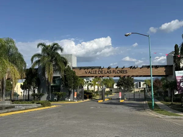 Terreno en venta en Valle de las Flores, Tlajomulco de Zúñiga — foto 3 de 20