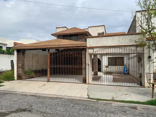 Casa en venta en Navarro, Torreón — foto 2 de 19