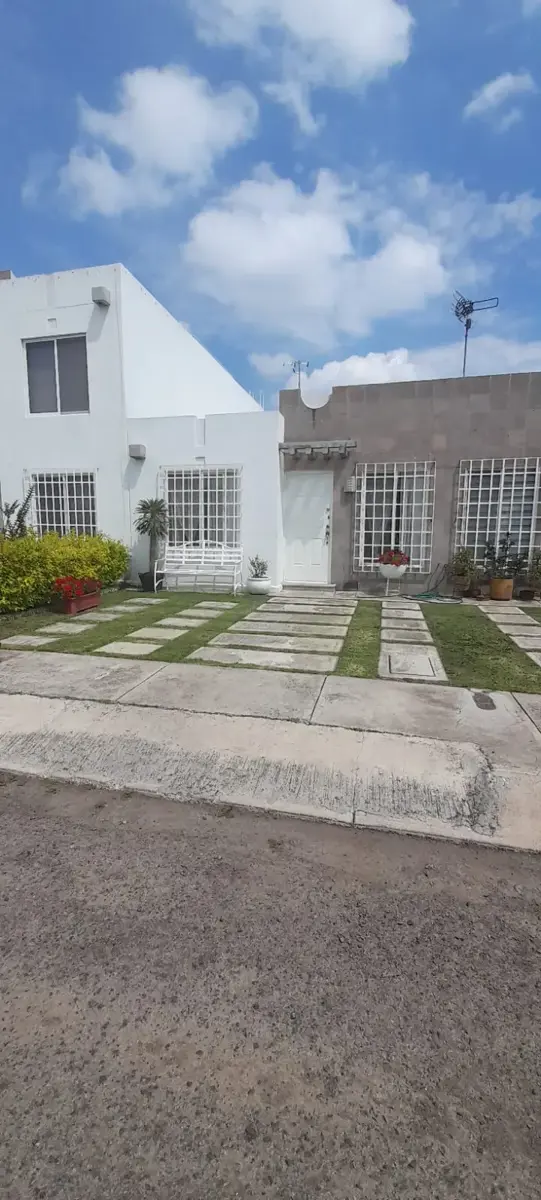 Casa en venta en Paseos del Bosque, Corregidora — foto 1 de 13