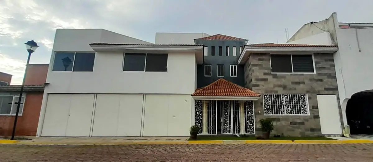 Casa en venta en Villa de Zavaleta, San Andrés Cholula — foto 1 de 35