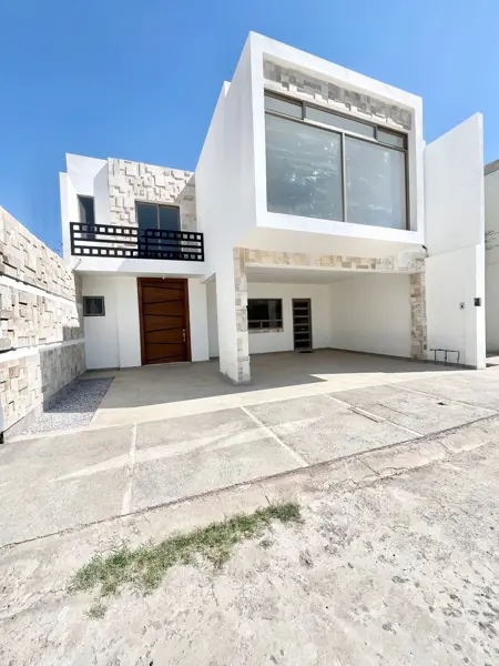 Casa en venta en Las Trojes, Torreón — foto 2 de 29