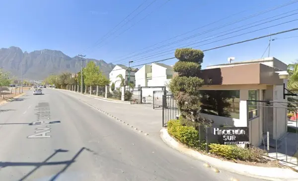 Casa en venta en Puerta de Hierro, Monterrey — foto 3 de 10