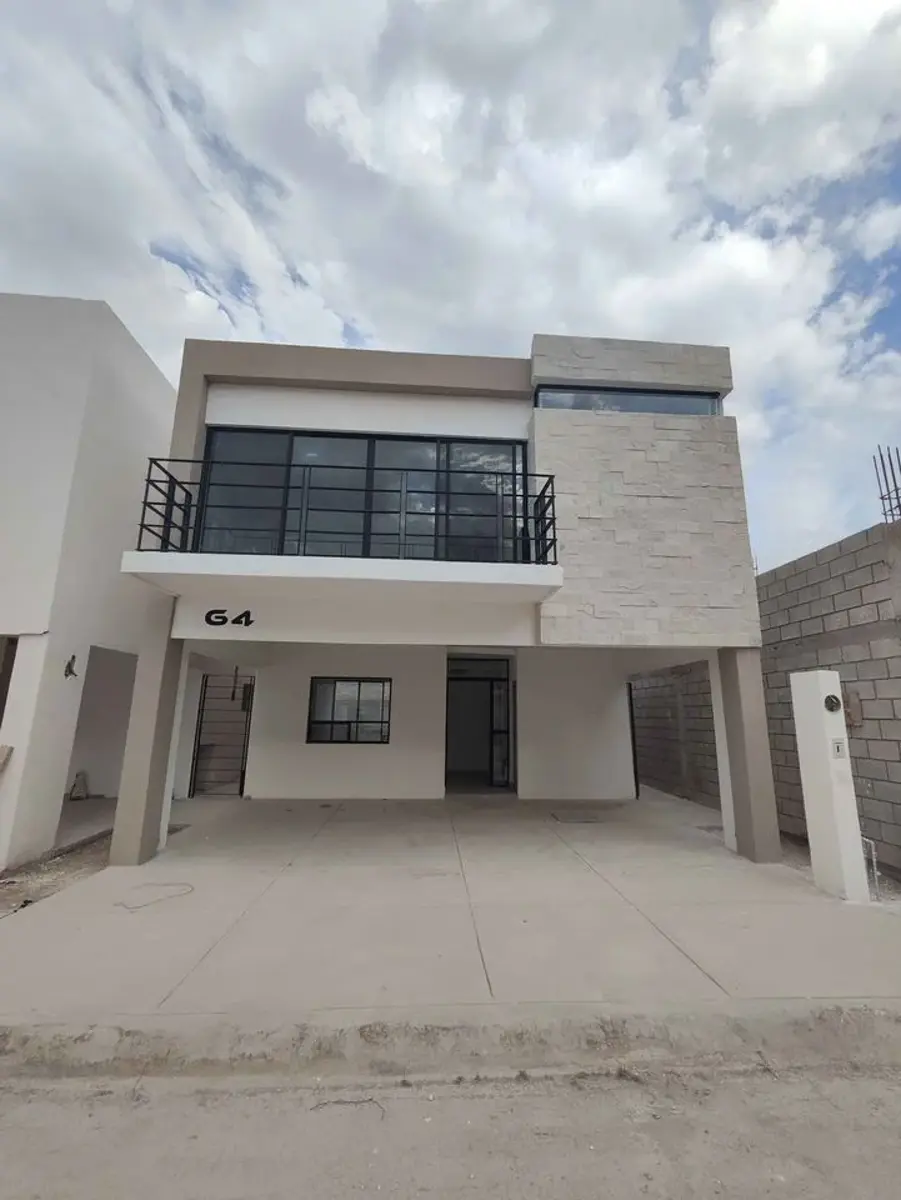 Casa en venta en Ampliación Senderos, Torreón — foto 1 de 10