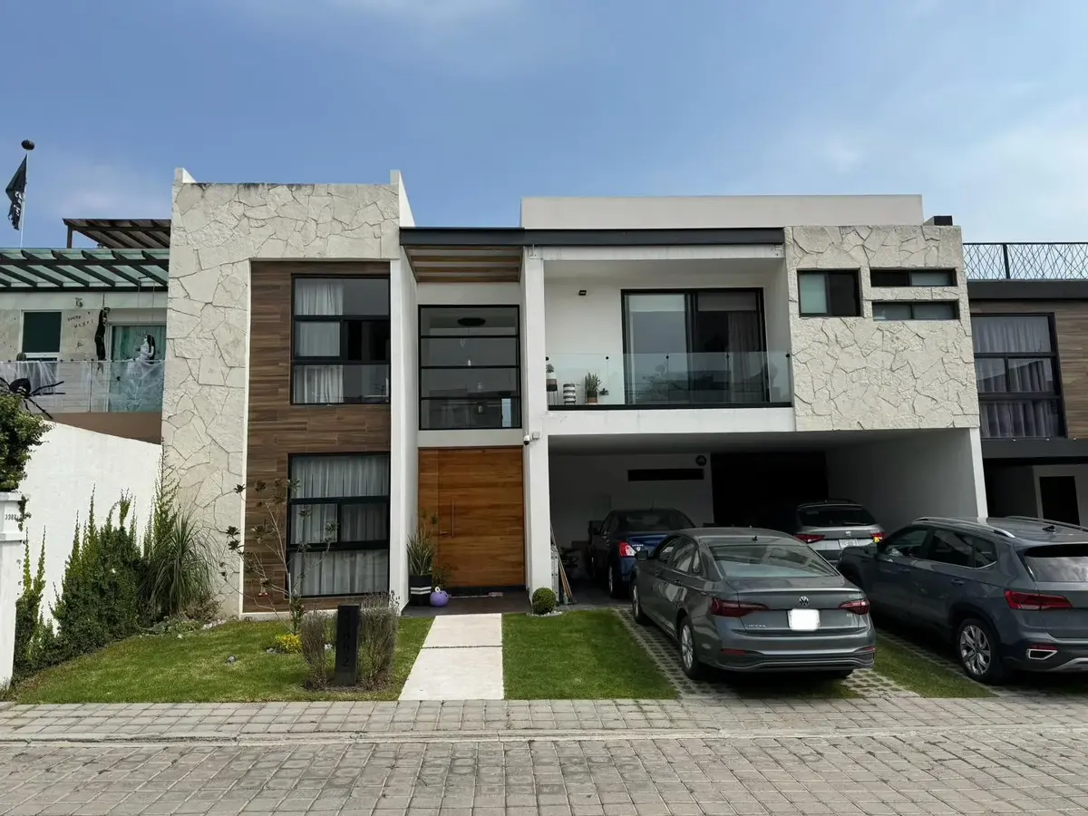 Casa en venta en Santiago Momoxpan, San Pedro Cholula — foto 1 de 46