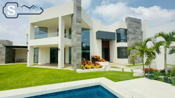 Casa en Lomas de Cocoyoc, Atlatlahucan, Morelos