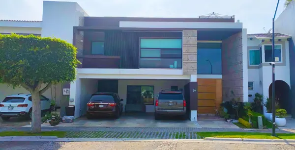 Casa en venta en Lomas de Angelópolis, San Andrés Cholula, Puebla
