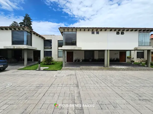 Casa en venta en Bosque de las Fuentes Residencial, Calimaya, México