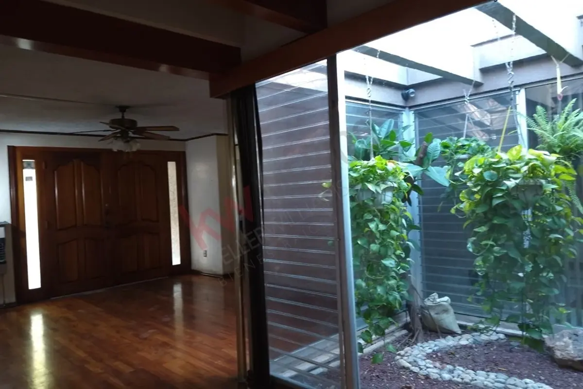 Casa en venta en Latinoamericana, Saltillo — foto 1 de 15