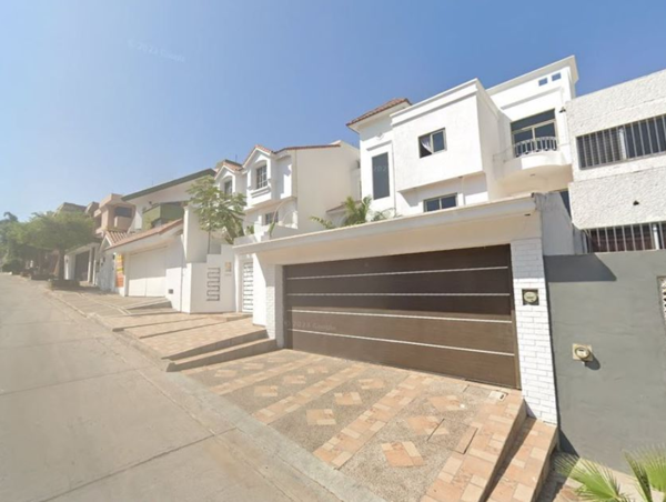Casa en venta en Colinas de San Miguel, Culiacán — foto 3 de 11