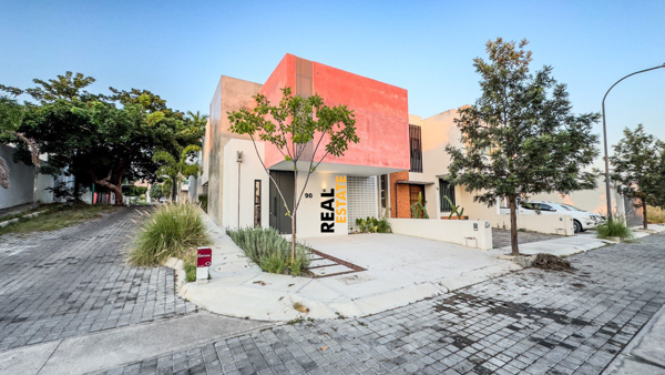 Casa en Albaterra Residencial, Colima, Colima