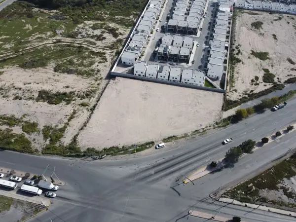 Terreno en venta en Nazario S Ortiz Garza, Saltillo — foto 3 de 5