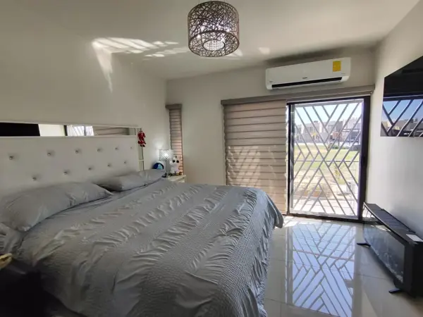 Casa en renta en Aurea Residencial, Juárez — foto 3 de 25