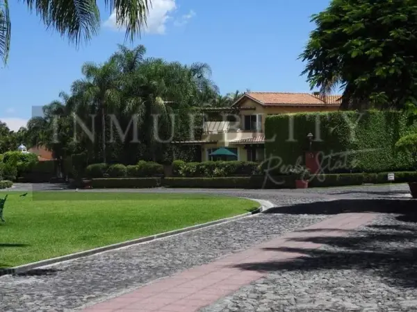 Casa en venta en Residencial Sumiya, Jiutepec — foto 2 de 28