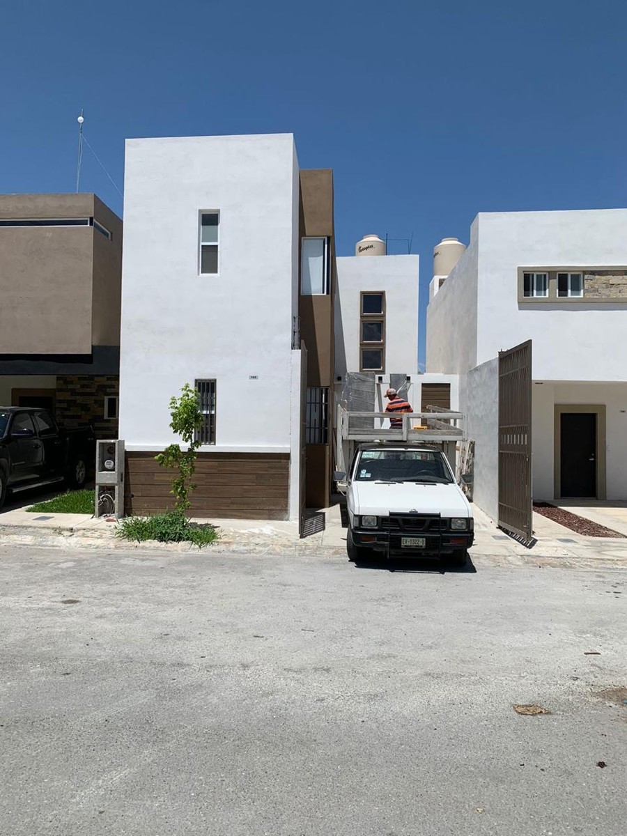 Casa en renta en Puerta del Rey, Saltillo — foto 1 de 11