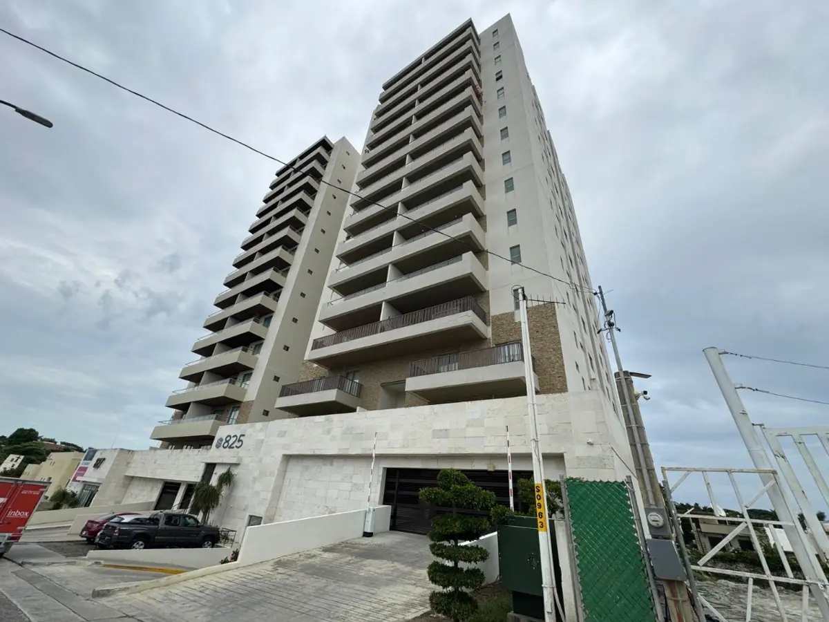 Departamento en venta en Lomas de Rosales, Tampico — foto 1 de 48